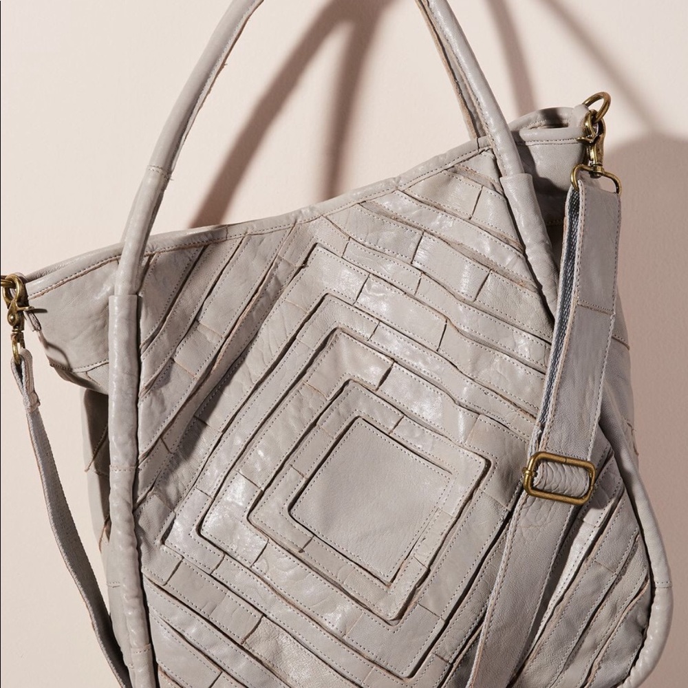 *NWT* large, versatile grey leather tote